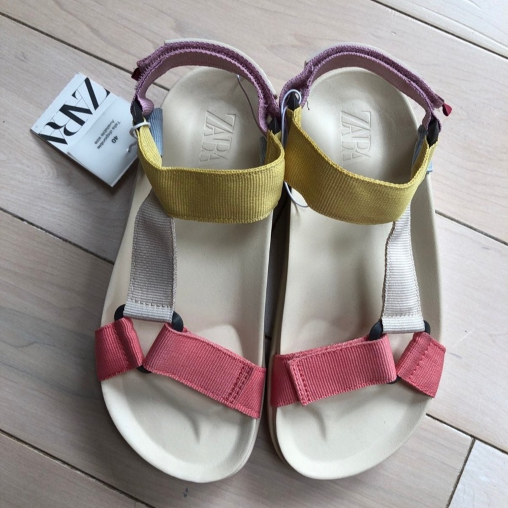 Zara girls Velcro strap sandals 32